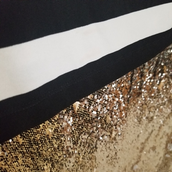 Multi Strip Dress - Picture 6 of 8